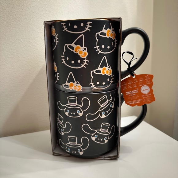 Hello Kitty and Friends Halloween Mug Set - Picture 1 of 1
